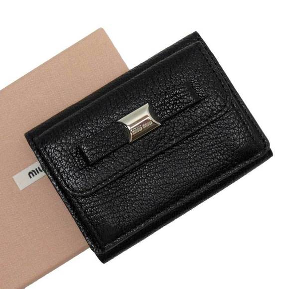 Prada leather White Saffiano triangle Wallet Bron - Picture 1 of 3